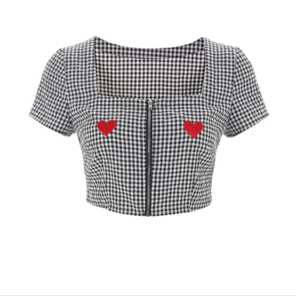 NEW Cider gingham checkโ embroidered heart short sleeve zip front crop topโM